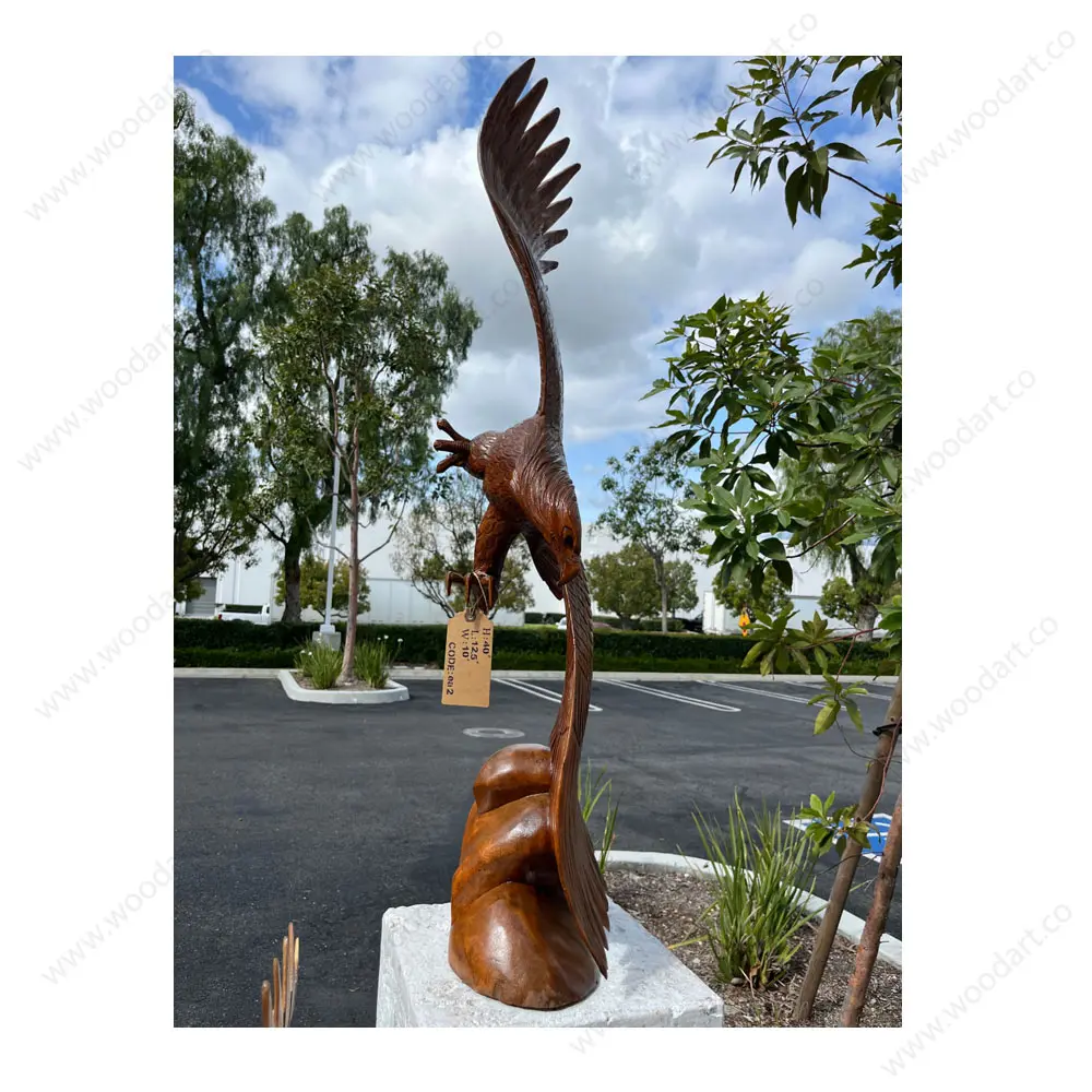 Flying-eagle-wooden-statue3