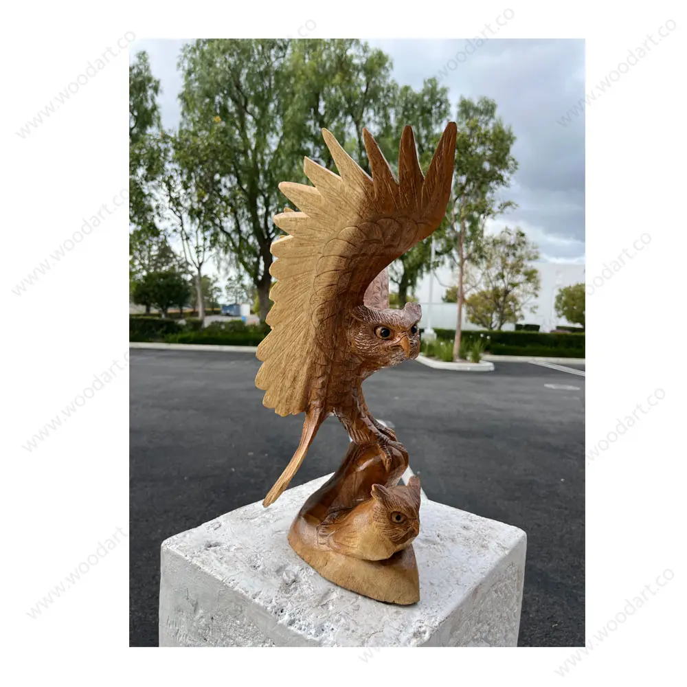 Owl-wooden-statue